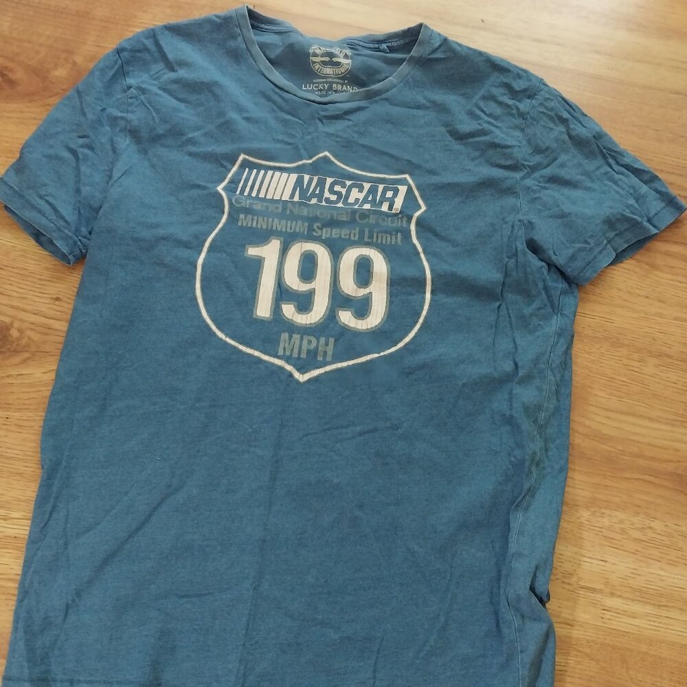 Lucky brand T